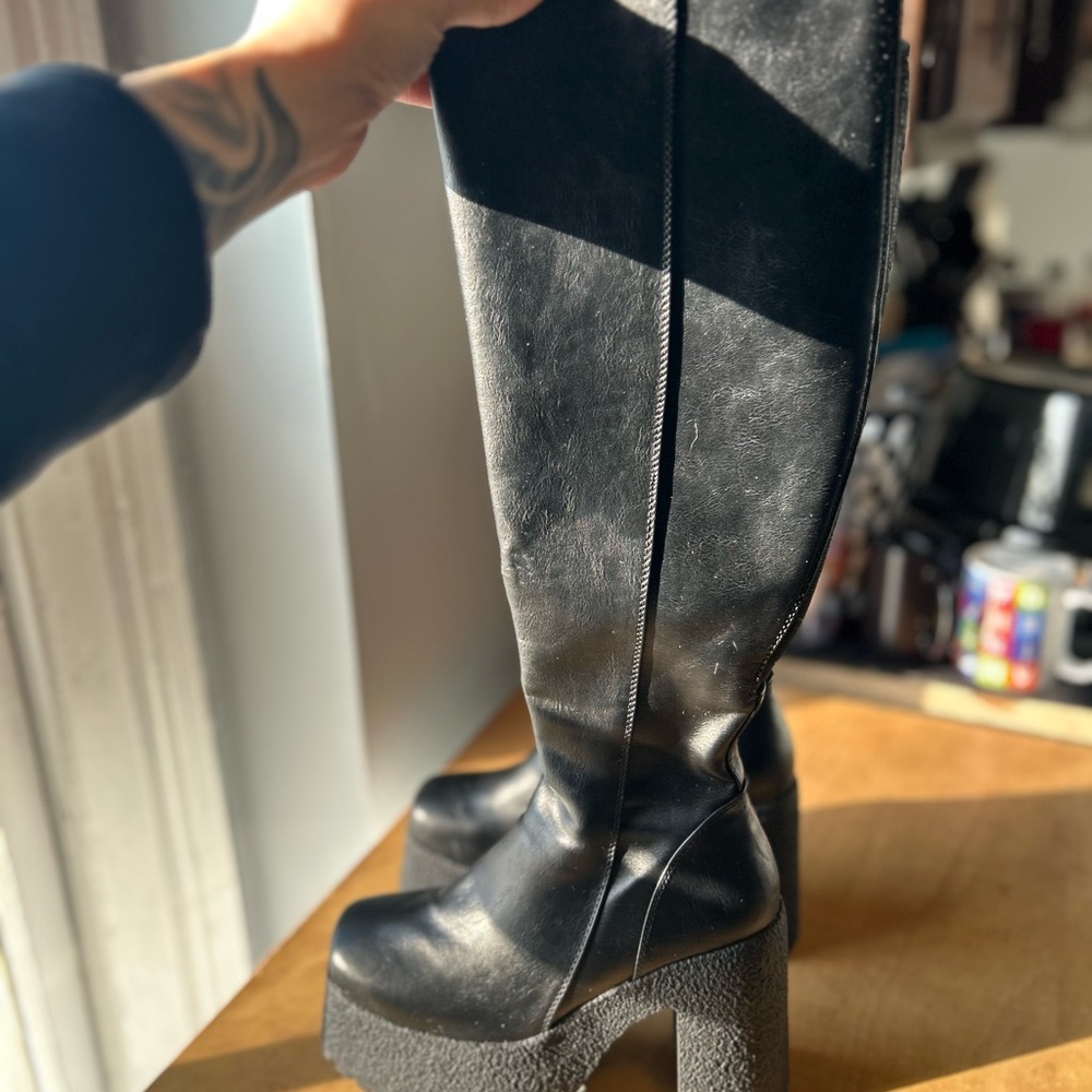 LAMODA Called Out Chunky Platform Knee High Boots